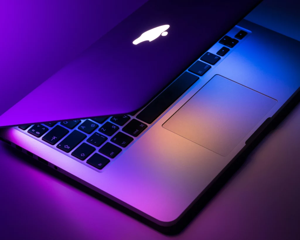 apple-macbook-laptop-from-america-1024x819