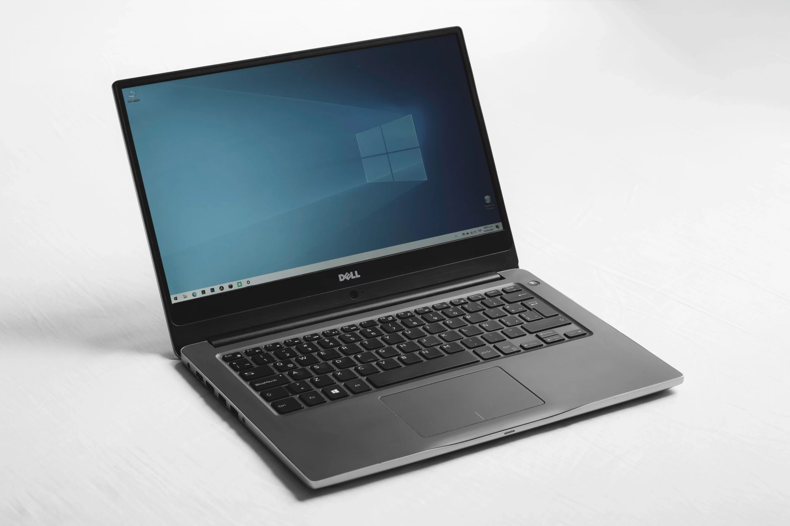 dell-laptops-from-america-scaled