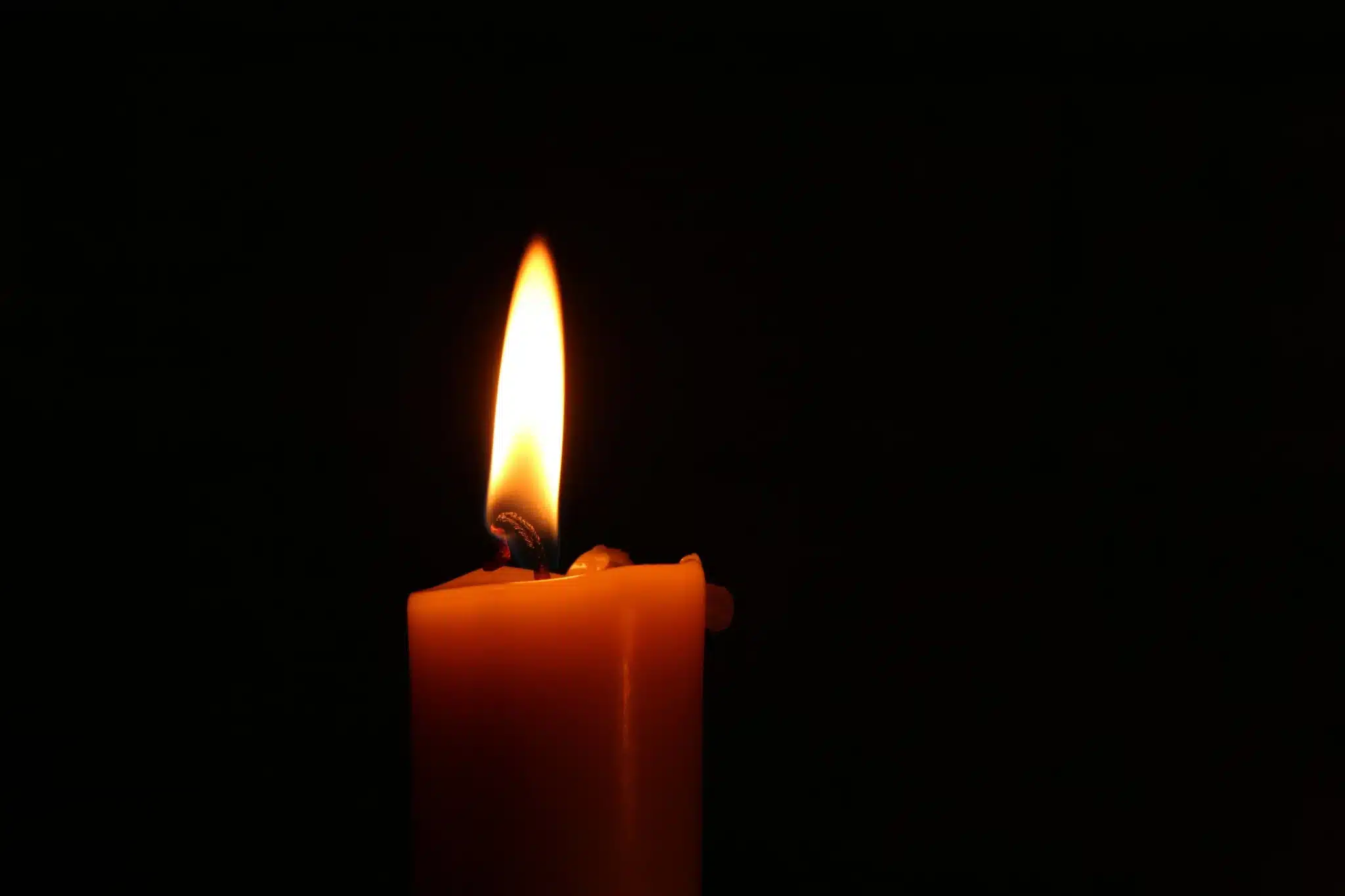 Relaxing-Candles-For-Bubble-Baths-2-2048x1365