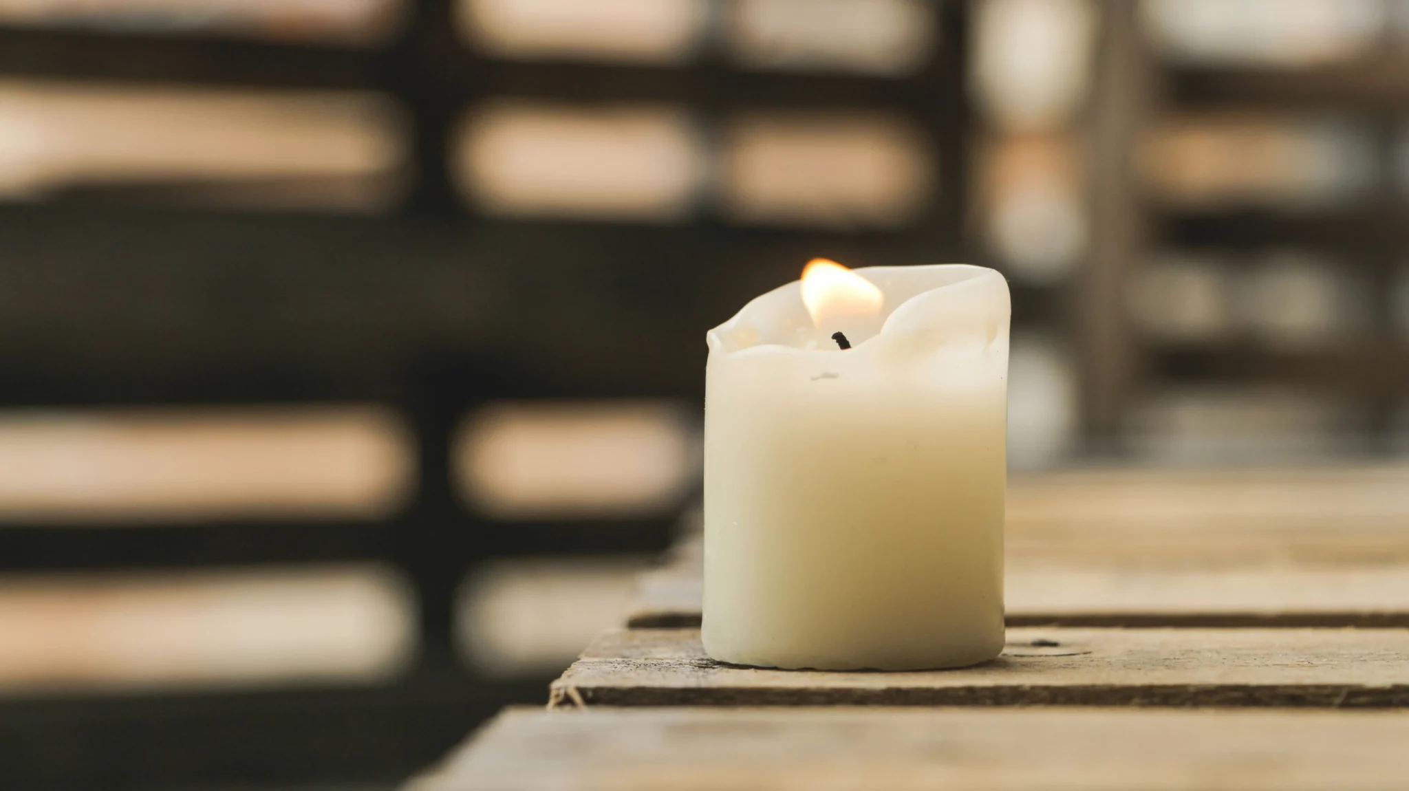 Relaxing-Candles-For-Bubble-Baths-4-2048x1150