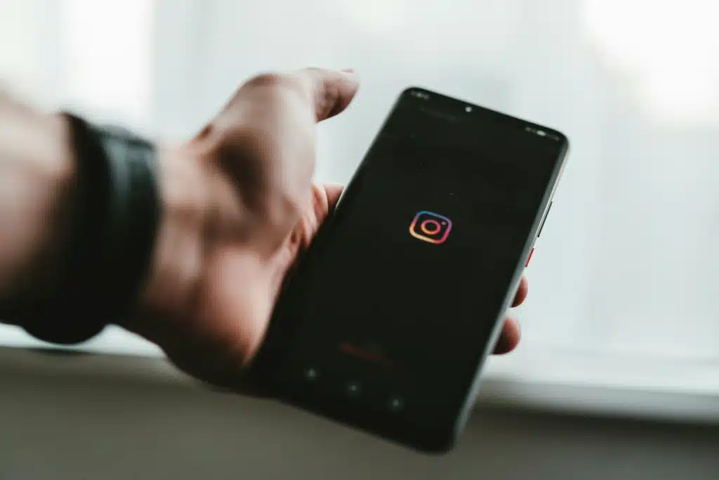 How-to-Add-Shop-Button-on-Instagram-Step-by-Step-2-1024x683