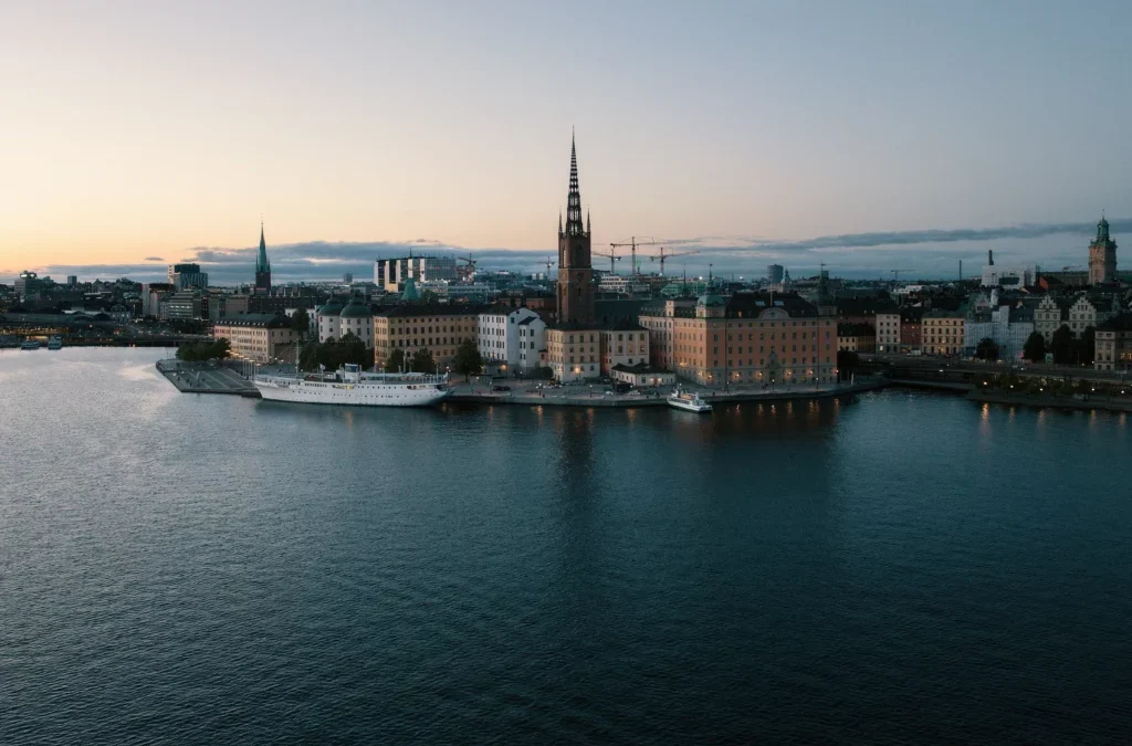 PostFromUS: The Best, Cheapest Way to Ship to Sweden from US