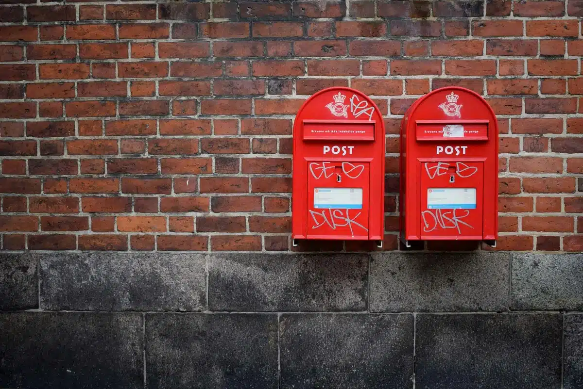 How-to-Get-Started-with-PostFromUS-3