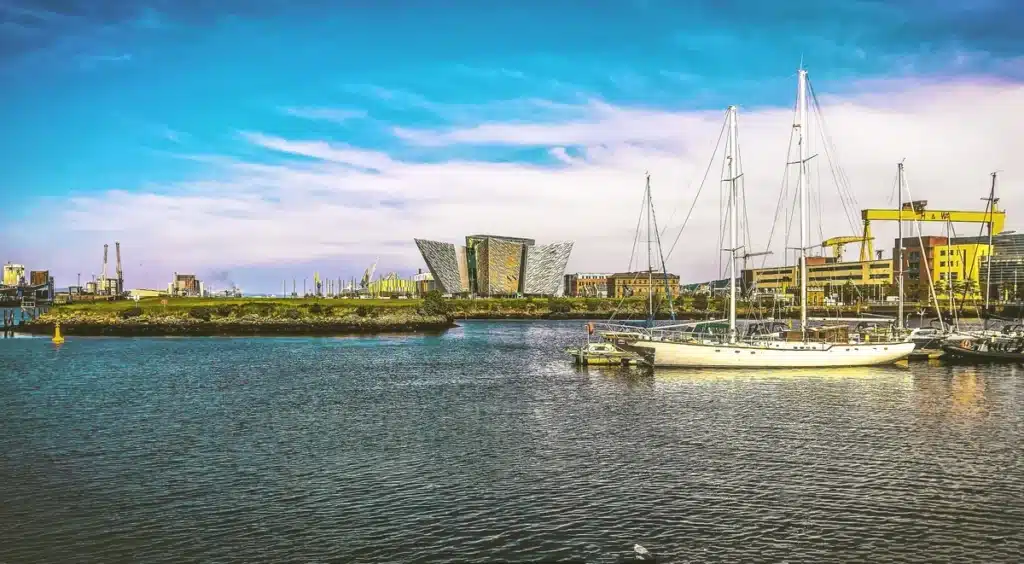 Shipping from US to Ireland: Your Complete Guide