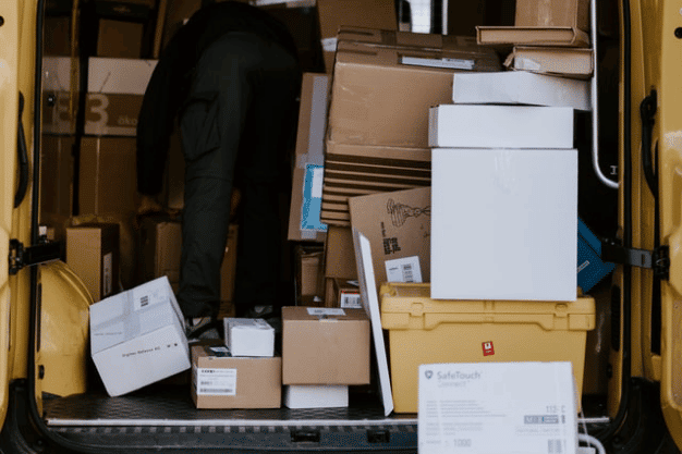 How To Shop From Anywhere with the Best Mail Forwarding Service